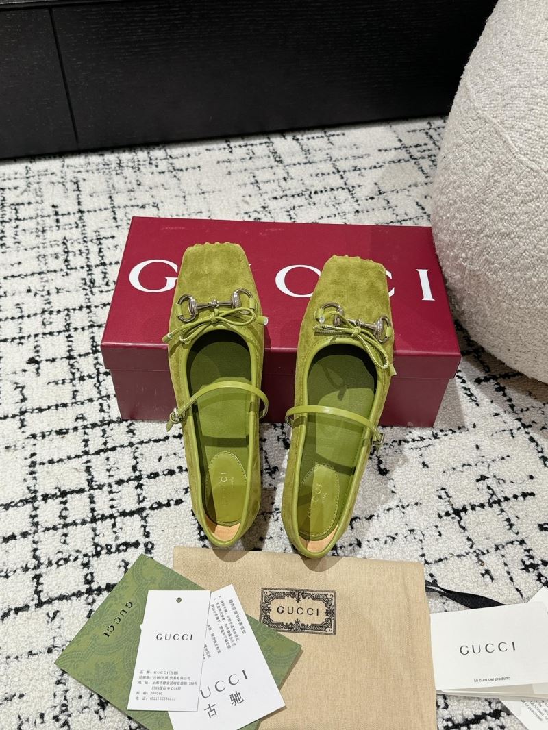 Gucci Flat Shoes